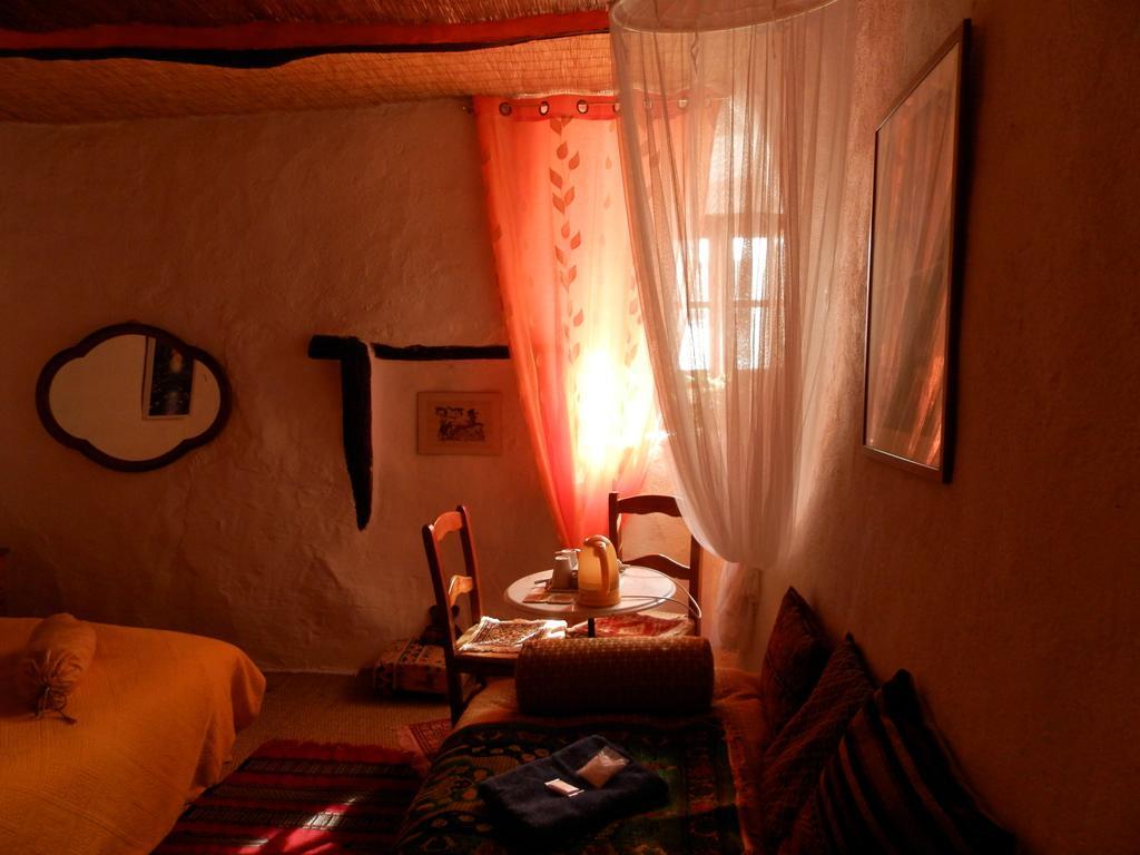 L'Atelier B&B Mecina Fondales Bilik gambar